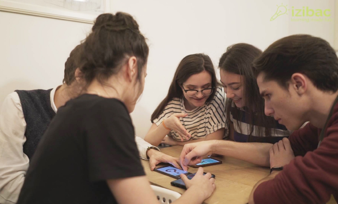 Românii care au făcut aplicația mobilă IziBac arată cum „copiii care au învățat informația prin joc o rețin de două ori mai bine”