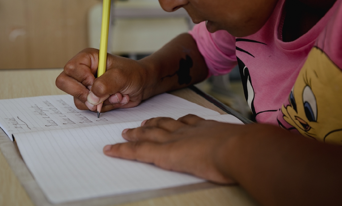 „Un copil rom renunță la școală, în ciuda potențialului său, pentru că nu se simte acceptat”. Mesajul unei eleve de clasa a XII-a, de Ziua Internațională a Romilor