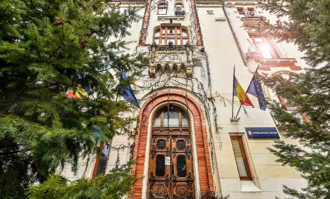 Editorial. Legile educației ținute la secret, dar comentate de toată lumea, inclusiv de ministrul Educației Editorial. Legile educației ținute la secret, dar comentate de toată lumea, inclusiv de ministrul Educației