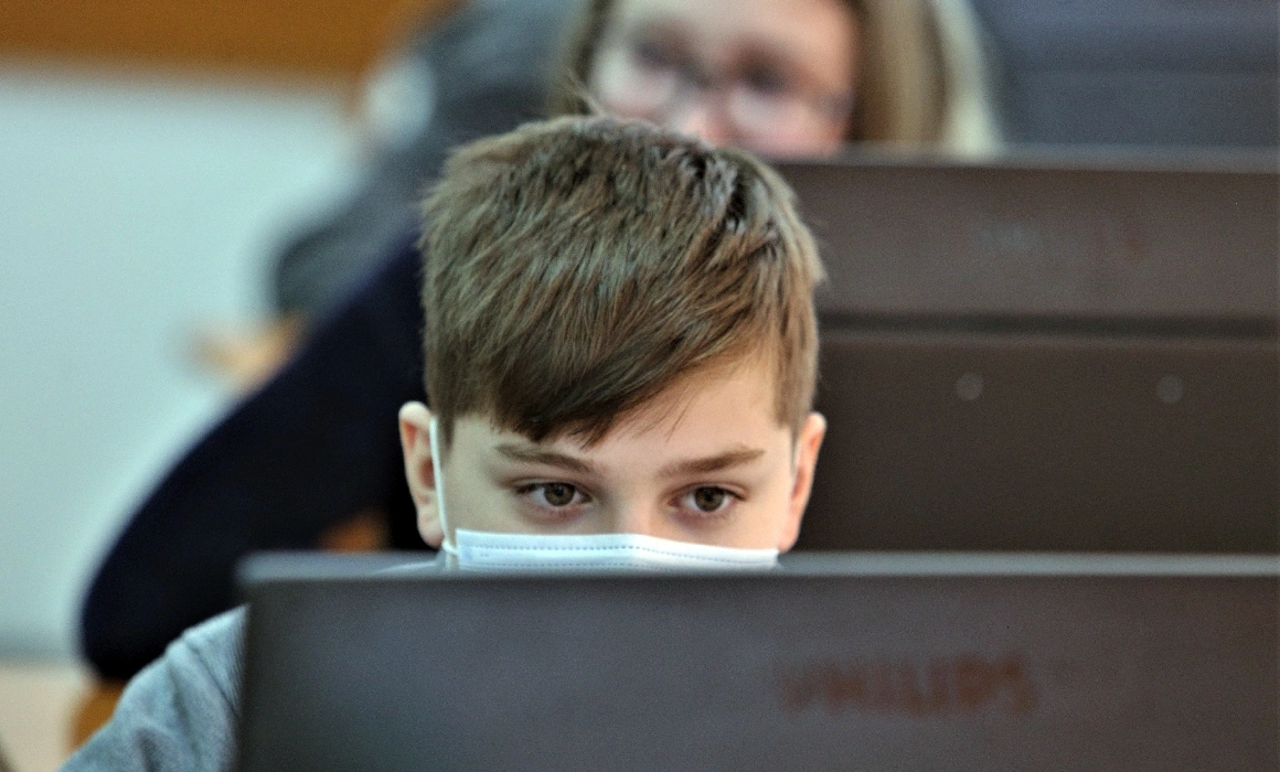 Educația în lume. China restricționează educația online. Ducesa de Cambridge a inaugurat un centru pentru educație timpurie Educația în lume. China restricționează educația online. Ducesa de Cambridge a inaugurat un centru pentru educație timpurie