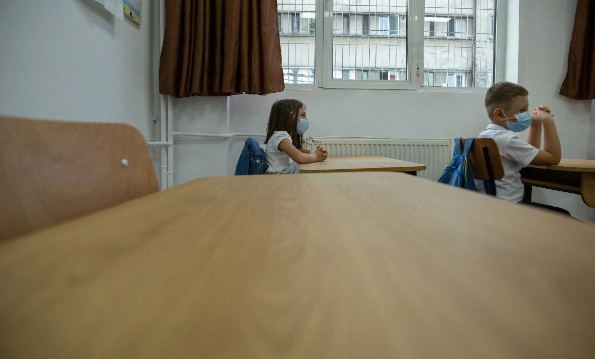 O nouă lege a educației naționale, dar noi n-am înțeles nimic din prima. Cinci articole bune din actuala lege, care au fost măcelărite O nouă lege a educației naționale, dar noi n-am înțeles nimic din prima. Cinci articole bune din actuala lege, care au fost măcelărite