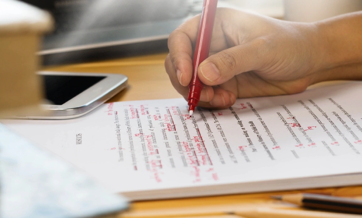 Editorial. „Îmi daţi şi mie cinci?” Școala, negociată ca la piață Editorial. „Îmi daţi şi mie cinci?” Școala, negociată ca la piață