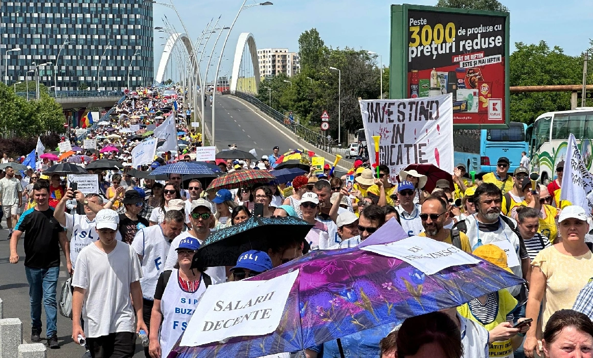 Greva profesorilor continuă. Elevii nu se întorc la școală de luni. Care este noua ofertă a Guvernului Greva profesorilor continuă. Elevii nu se întorc la școală de luni. Care este noua ofertă a Guvernului