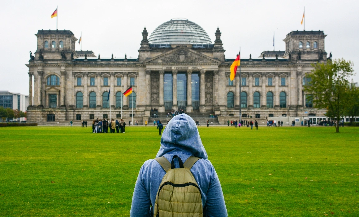 Cum s-au adaptat universitățile din Germania, Austria și Belgia la pandemie: ajutoare financiare și programe de consiliere psihologică Cum s-au adaptat universitățile din Germania, Austria și Belgia la pandemie: ajutoare financiare și programe de consiliere psihologică