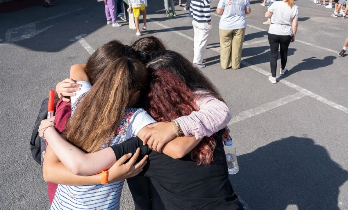 (ne)PERMIS. Cum dăm feedback constructiv la școală (ne)PERMIS. Cum dăm feedback constructiv la școală