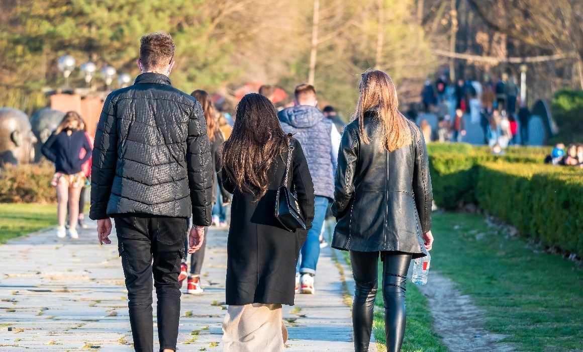 Peste 50 de licee care au 0% promovare la Bac nu mai pot avea clase de a noua anul școlar următor. „Condamni orice copil să facă liceul departe de familie” Peste 50 de licee care au 0% promovare la Bac nu mai pot avea clase de a noua anul școlar următor. „Condamni orice copil să facă liceul departe de familie”