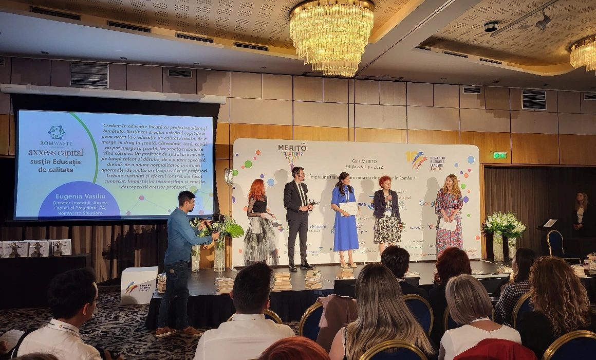Cine sunt profesorii Merito 2022. Secretarul de stat Sorin Ion, prezent la gală, a ironizat gradația de merit: „N-ați depus dosar cu șină? Nici participări la simpozioane?” Cine sunt profesorii Merito 2022. Secretarul de stat Sorin Ion, prezent la gală, a ironizat gradația de merit: „N-ați depus dosar cu șină? Nici participări la simpozioane?”