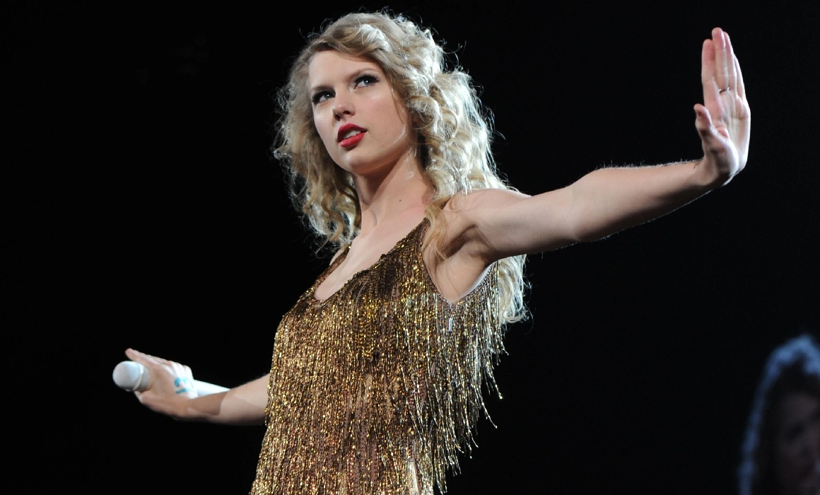 Interviu cu profesoara de la Harvard care ține un curs despre Taylor Swift: „Eu nu am nevoie de formalism ca să predau eficient” Interviu cu profesoara de la Harvard care ține un curs despre Taylor Swift: „Eu nu am nevoie de formalism ca să predau eficient”
