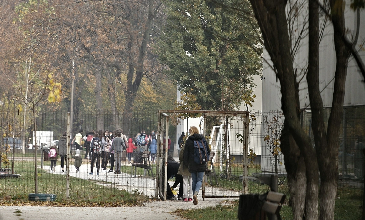 Exmatricularea nu e soluția, cred elevii, ci ajutorul psihologic. „Dacă dorim să combatem problemele, trebuie să le înțelegem și rădăcina” Exmatricularea nu e soluția, cred elevii, ci ajutorul psihologic. „Dacă dorim să combatem problemele, trebuie să le înțelegem și rădăcina”