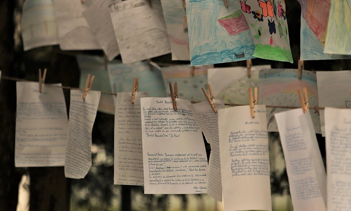 „Ce legătură există între eșarfa din pictură și ziua ta de ieri, de la școală?” Cum poți dezvolta gândirea laterală la copii „Ce legătură există între eșarfa din pictură și ziua ta de ieri, de la școală?” Cum poți dezvolta gândirea laterală la copii