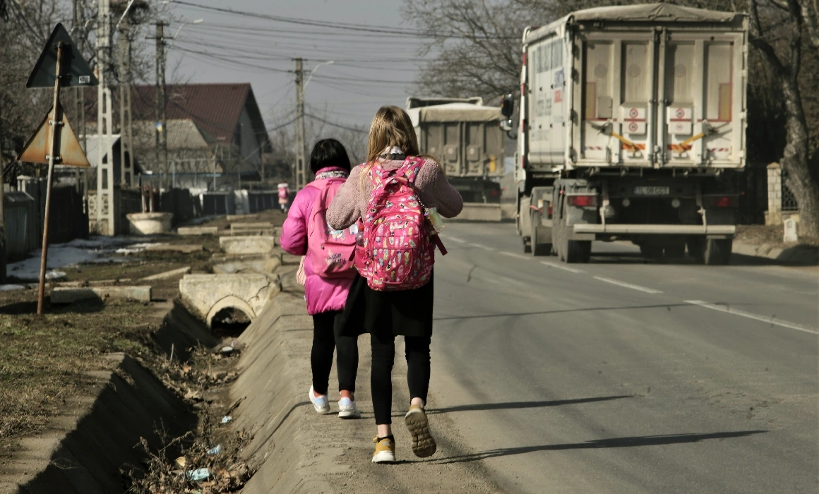 Abandonul școlar dăunează grav sănătății: riscul de deces e cu 34% mai scăzut pentru cei care au terminat liceul Abandonul școlar dăunează grav sănătății: riscul de deces e cu 34% mai scăzut pentru cei care au terminat liceul
